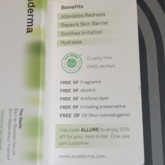 ACADERMA "THE OASIS" Repairs skin barrier EWG certified - Picture 3 of 3